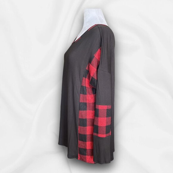 *NEW* Haptics Black and Red Plaid Long Sleeve Tunic Top Holiday, Cozycore L - Picture 2 of 7